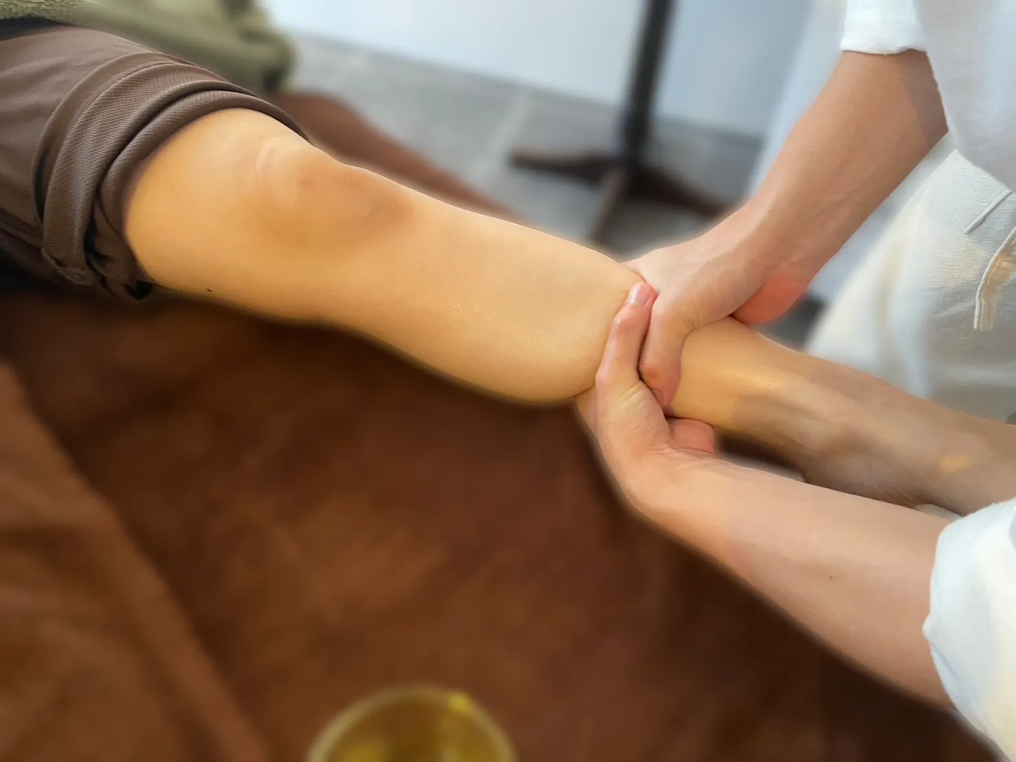 むくみ改善の施術風景